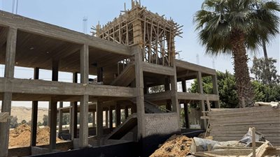 رئيس جهاز القاهرة الجديدة: تنفيذ سوق حضاري على مساحة 18 فدانًا لحل أزمة الباعة الجائلين