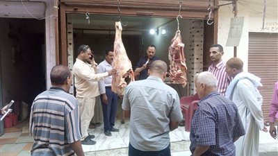  تحرير 7 محاضر متنوعة في مركز جهينة بسوهاج للذبح خارج السلخانة وعدم الإعلان عن الأسعار وإشغالات وبيئة