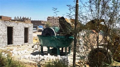 إزالة 32 طاحونة للذهب في حملة داخل 10 مواقع بقرية وادي عبادي بإدفو 