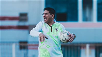 البنك الأهلي: لم يحدث تواصل من الزمالك للتعاقد مع الرمادي والمدرب مستمر معنا