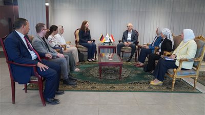 رئيس جامعة عين شمس يستقبل مدير الهيئة الألمانية للتبادل العلمي لتعزيز التعاون الأكاديمي