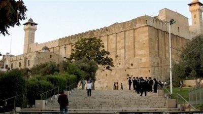 الاحتلال يرفض تسليم الحرم الإبراهيمي في أول أيام عيد الأضحى