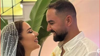 أسما شريف منير توجه رسالة لـ الفتيات من حفل زفافها: متفكروش في الماديات