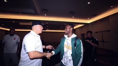 ديانج ينضم لمعسكر الأهلي في أمريكا استعدادًا لكأس العالم للأندية