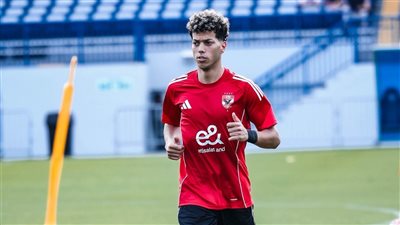 شقيق إمام عاشور يكشف تطورات حالته الصحية وحقيقة هجوم والده ضد إكرامي