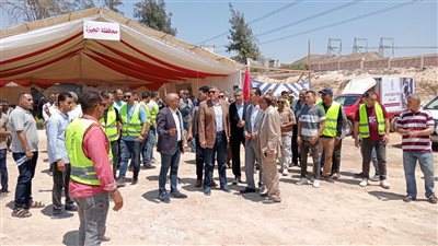 محافظ الجيزة: توزيع 9 أطنان من لحوم الأضاحي على 5268 أسرة من العاملين بهيئة النظافة والفئات الأولى بالرعاية