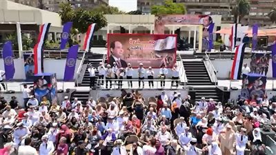 الداخلية تحتفل بعيد الأضحى مع كبار السن وتقدم لهم الهدايا | صور