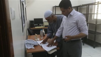 إحالة المتغيبين للشؤون القانونية خلال جولات مفاجئة لوكيل صحة الأقصر