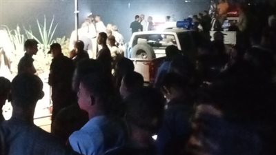 انتشال جثمان طفل وإنقاذ 7 أشخاص في حادث سقوط تروسيكل بنهر النيل بأسيوط