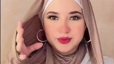 لفات طرح عادية للخروج.. سهلة بدون تعقيد لإطلالة شبابية 