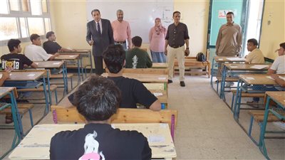 طلاب الدبلومات الفنية بجنوب سيناء يؤدون امتحان اليوم قبل الأخير من امتحانات نهاية العام
