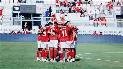 شوبير: بيكهام حل أزمة الأهلي الدفاعية.. وزيزو حصل على ثقة ريبيرو