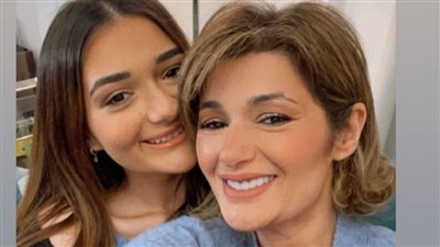 خروج ملك أحمد زاهر من المستشفى.. ووالدتها: منتظرين التحاليل عشان نعرف عندها إيه