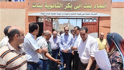 محافظ سوهاج يتفقد تجهيزات لجان امتحانات الثانوية العامة واستراحات الملاحظين| صور