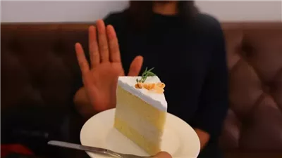 هل يمكن تقليل الرغبة الشديدة في الأكل؟.. طرق بسيطة قد تقلل خطر الإصابة بالسرطان