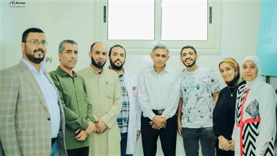 صدقة جارية عن زملائهم المتوفين.. خريجو صيدلة الأزهر بأسيوط يتبرعون بجهاز لعلاج حديثي الولادة المبتسرين| صور
