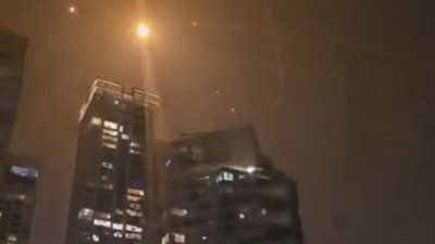 انفجارات قوية تهز إسرائيل بعد سقوط عشرات الصواريخ الإيرانية