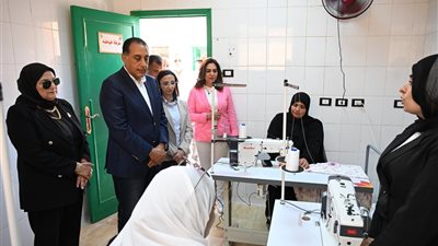 رئيس الوزراء يتفقد مدرسة رزق درويش و