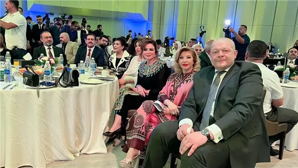 السفير المصري مع