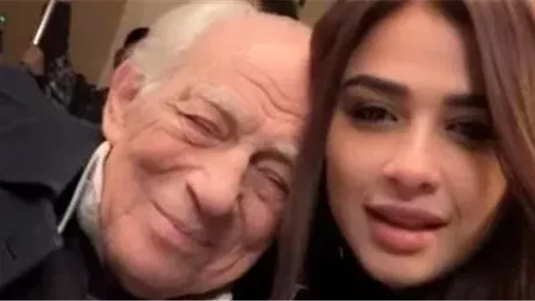 ياسمين عبد العزيز