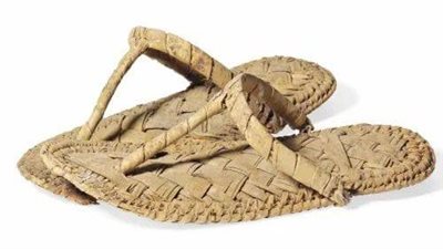 الخوص حرفة لم تندثر.. الدكتور محمد مصطفى أبوزيد: سعف النخيل تراثٌ يروي قصة الحضارة والروح