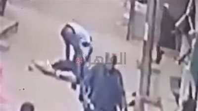 حاول إرغامها على الانفصال ليتزوجها.. ضبط المتهم بالتعدي على سيدة بالضرب في أحد شوارع طنطا