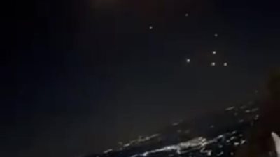 صواريخ إيرانية تضرب شمال إسرائيل.. والحرائق تندلع في حيفا والإنذارات تدوي 