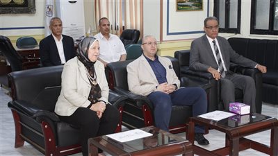 محافظ بني سويف يطمئن على انتظام امتحانات الثانوية العامة في يومها الأول