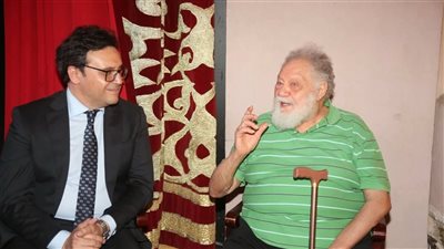 أحمد فؤاد هنو: يحيي الفخراني رمز من رموز الإبداع 