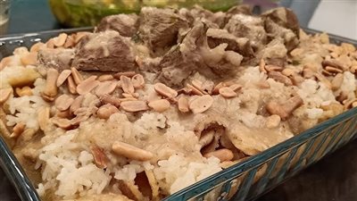 طريقة عمل صلصة الفتة البيضاء.. مذاق مميز لن تتذوقه من قبل