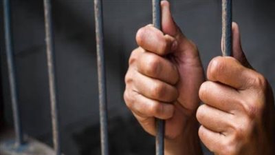 جنايات جنوب سيناء تعاقب عاطلا بالسجن المشدد 3 سنوات لإتجاره في المواد المخدرة بمدينة دهب