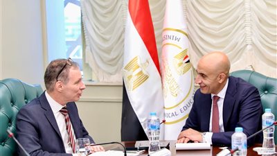 وزير التعليم يبحث مع وفد الـ WFP تطبيق أفضل الممارسات العالمية في مجال التغذية المدرسية
