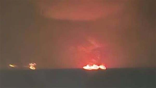 حريق بسفن بالقرب