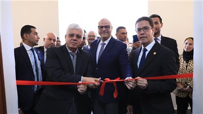 بتكلفة 350 مليون جنيه.. وزير التعليم العالي يفتتح مشروع تطوير مستشفى الجراحة بجامعة بنها