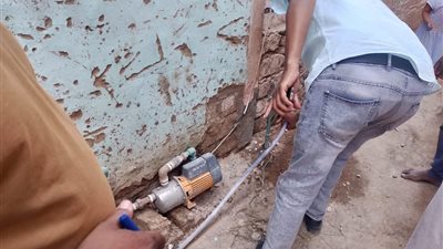 رش شوارع وغسيل سيارات.. تحرير 7 محاضر لاستخدام مياه الشرب في الأغراض غير المخصصة لها بقنا