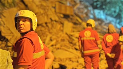 إخلاء العقارات المجاورة.. تفاصيل انهيار عقار مكون من 5 طوابق بالسيدة زينب