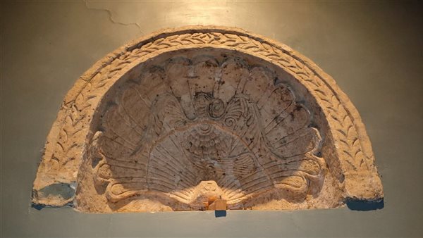 قطعة أثرية تعود إلى