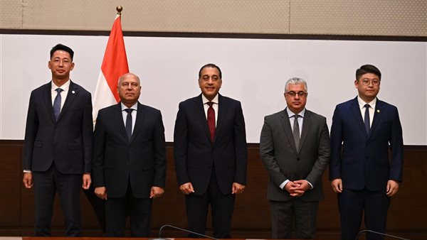 توقيع عقد مشروع إقامة