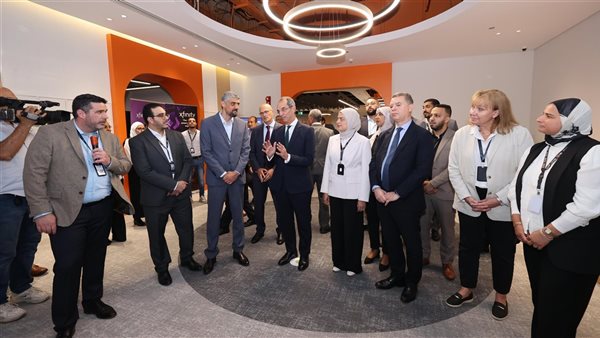 وزير الاتصالات في