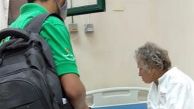 “التضامن”: إنقاذ مسنة تقيم في الشارع منذ 40 عامًا