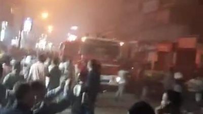 مصدر أمني يكشف تفاصيل حريق مول شهير في حلوان (صور)