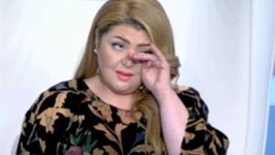 مها أحمد باكية: “ابني مش مستجيب لأي دواء.. وحاسس بالموت” (فيديو)