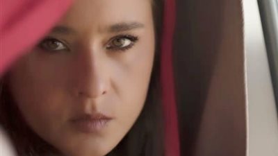 “مش هاتجوز تاني وهاعيش لنفسي”.. هل انفصلت نيللي كريم عن خطيبها؟