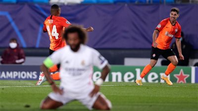 شاختار دونيتسك يحقق المفاجأة ويفوز على ريال مدريد بثلاثة أهداف مقابل هدفين بدوري أبطال أوروبا