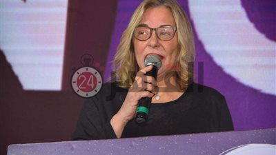 مها أبو عوف تنفى صراعها على ميراث عمر خورشيد