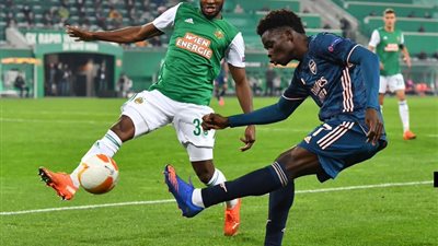 أرسنال يهزم رابيد فيينا بثنائية بمشاركة النني.. وروما يفوز على يونج بويز بالدوري الأوروبي