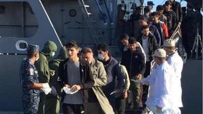 القوات البحرية المصرية تنقذ مركب ترفع العلم التركي بعد استغاثتها بالبحر المتوسط