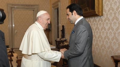 أعضاء لجنة تحكيم زايد للأخوة الإنسانية يلتقون البابا فرنسيس