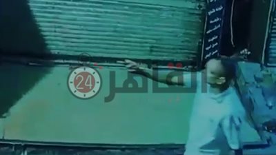 لحظة إطلاق الرصاص على رواد مقهى بالساحل (فيديو)