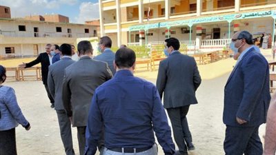 “القاهرة 24” في جولة مفاجئة مع محافظ الفيوم على اللجان الانتخابية (صور وفيديو)